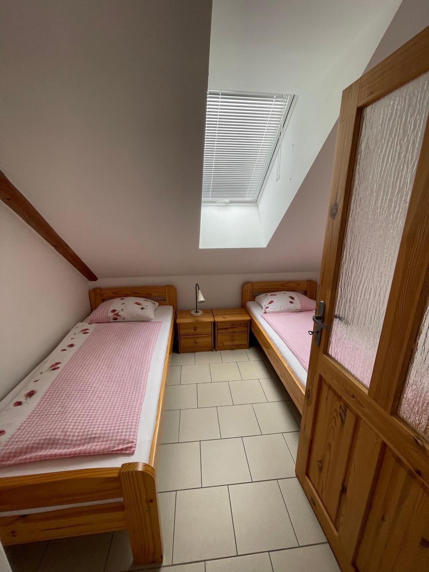 Trilety Mlyn Hotel Police  Екстериор снимка