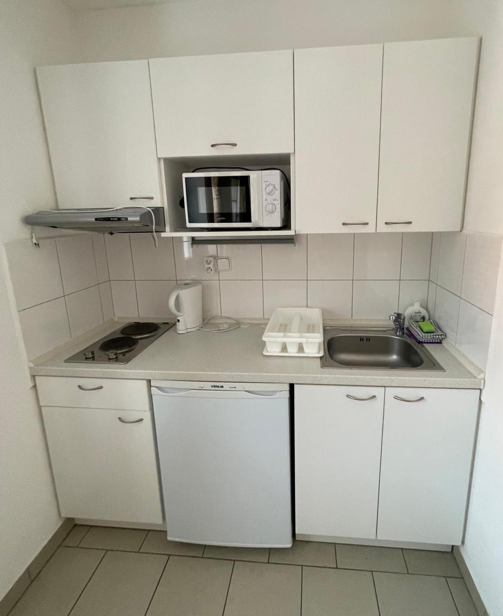 Trilety Mlyn Hotel Police  Екстериор снимка